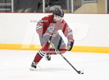 Thumbnail 1 in Loomis vs. Avon Old Farms (Avon Christmas Classic Final) photogallery.