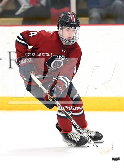 Thumbnail 1 in Loomis vs. Avon Old Farms (Avon Christmas Classic Final) photogallery.