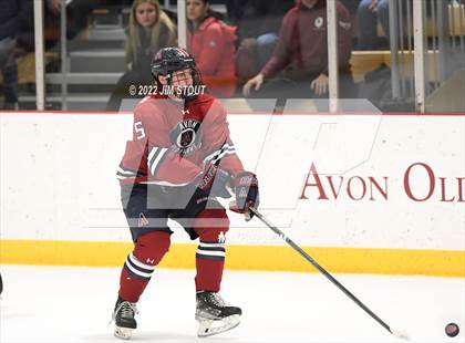 Thumbnail 2 in Loomis vs. Avon Old Farms (Avon Christmas Classic Final) photogallery.