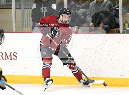 Thumbnail 3 in Loomis vs. Avon Old Farms (Avon Christmas Classic Final) photogallery.