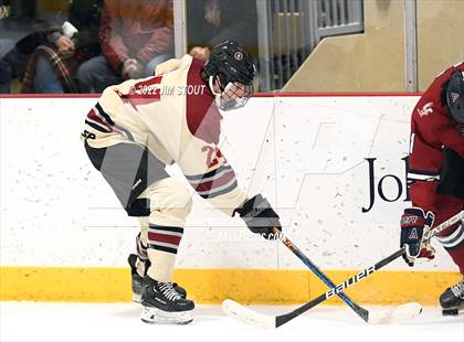 Thumbnail 1 in Loomis vs. Avon Old Farms (Avon Christmas Classic Final) photogallery.