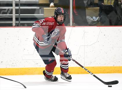 Thumbnail 1 in Loomis vs. Avon Old Farms (Avon Christmas Classic Final) photogallery.