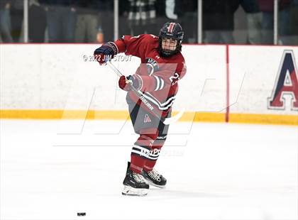Thumbnail 3 in Loomis vs. Avon Old Farms (Avon Christmas Classic Final) photogallery.