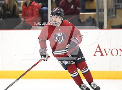 Thumbnail 3 in Loomis vs. Avon Old Farms (Avon Christmas Classic Final) photogallery.