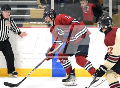 Thumbnail 3 in Loomis vs. Avon Old Farms (Avon Christmas Classic Final) photogallery.