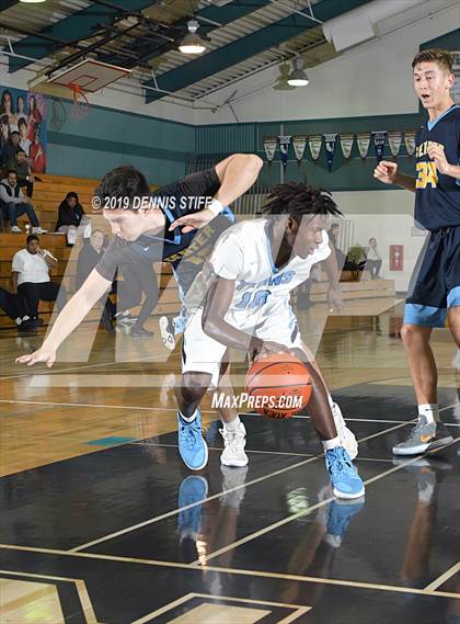 Thumbnail 2 in Center vs. Burbank (Adidas Challenge) photogallery.