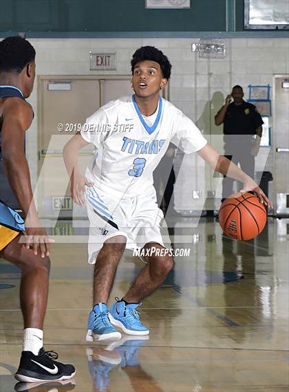 Thumbnail 3 in Center vs. Burbank (Adidas Challenge) photogallery.