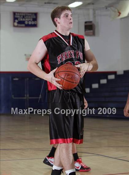 Thumbnail 2 in Fox-Canada vs. Bellarmine-Jefferson (Bell-Jeff Tournament) photogallery.