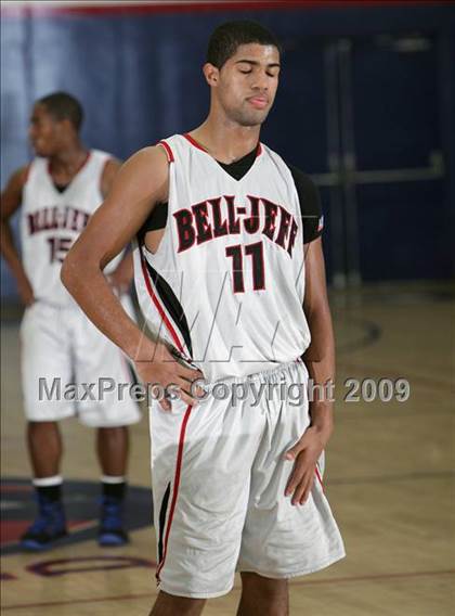 Thumbnail 2 in Fox-Canada vs. Bellarmine-Jefferson (Bell-Jeff Tournament) photogallery.