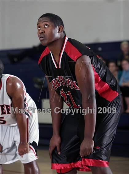 Thumbnail 3 in Fox-Canada vs. Bellarmine-Jefferson (Bell-Jeff Tournament) photogallery.