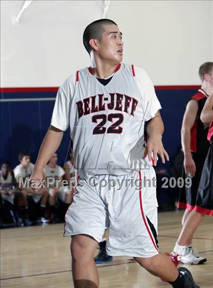Thumbnail 3 in Fox-Canada vs. Bellarmine-Jefferson (Bell-Jeff Tournament) photogallery.