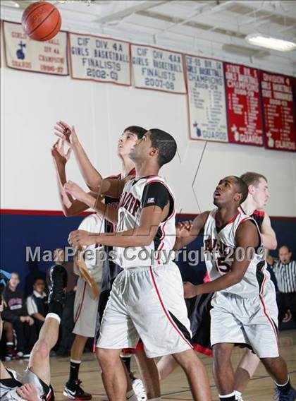 Thumbnail 1 in Fox-Canada vs. Bellarmine-Jefferson (Bell-Jeff Tournament) photogallery.
