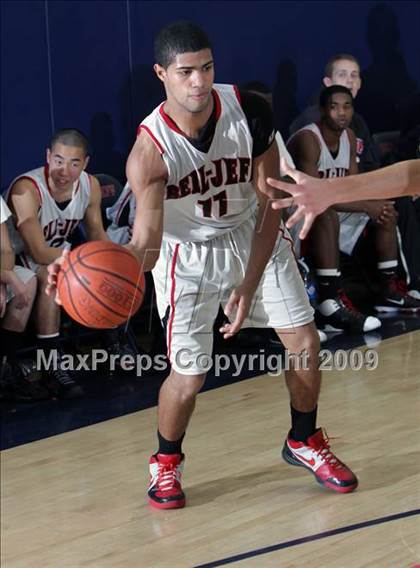 Thumbnail 1 in Fox-Canada vs. Bellarmine-Jefferson (Bell-Jeff Tournament) photogallery.