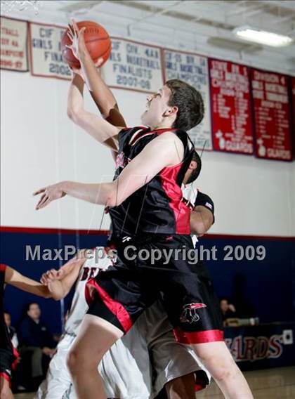 Thumbnail 1 in Fox-Canada vs. Bellarmine-Jefferson (Bell-Jeff Tournament) photogallery.