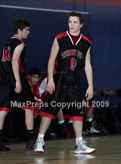 Thumbnail 3 in Fox-Canada vs. Bellarmine-Jefferson (Bell-Jeff Tournament) photogallery.
