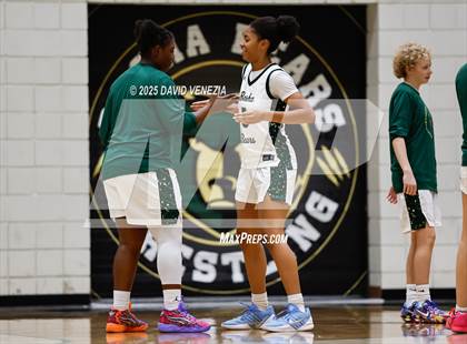 Thumbnail 1 in TMI-Episcopal @ Basha photogallery.