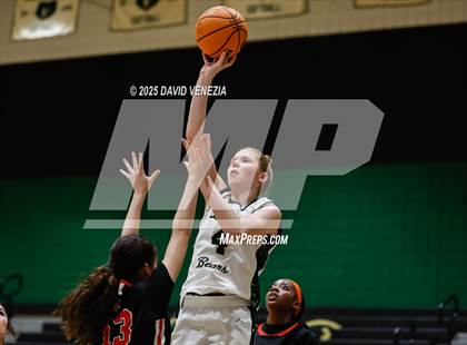 Thumbnail 2 in TMI-Episcopal @ Basha photogallery.