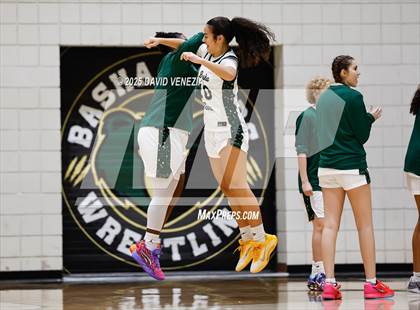 Thumbnail 1 in TMI-Episcopal @ Basha photogallery.