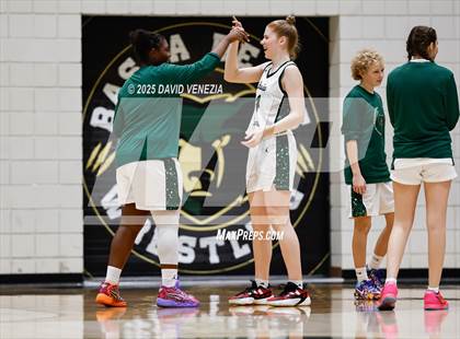 Thumbnail 3 in TMI-Episcopal @ Basha photogallery.