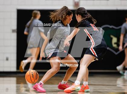 Thumbnail 3 in TMI-Episcopal @ Basha photogallery.