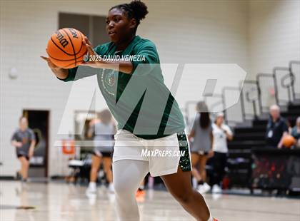 Thumbnail 2 in TMI-Episcopal @ Basha photogallery.