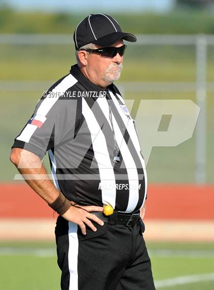 Thumbnail 3 in Hirschi @ Sanger photogallery.