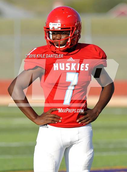Thumbnail 3 in Hirschi @ Sanger photogallery.