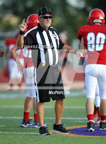 Thumbnail 3 in Hirschi @ Sanger photogallery.