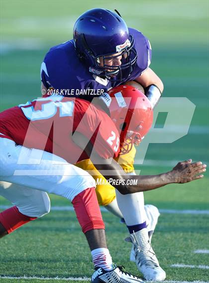 Thumbnail 3 in Hirschi @ Sanger photogallery.