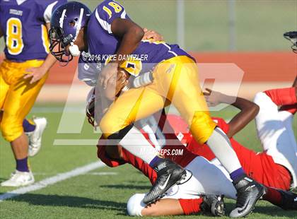 Thumbnail 3 in Hirschi @ Sanger photogallery.