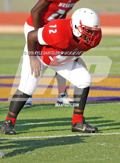Thumbnail 2 in Hirschi @ Sanger photogallery.
