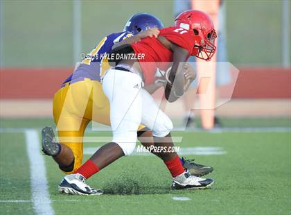 Thumbnail 2 in Hirschi @ Sanger photogallery.