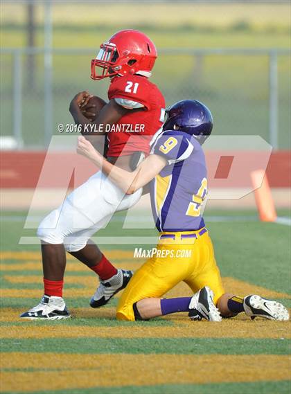 Thumbnail 3 in Hirschi @ Sanger photogallery.