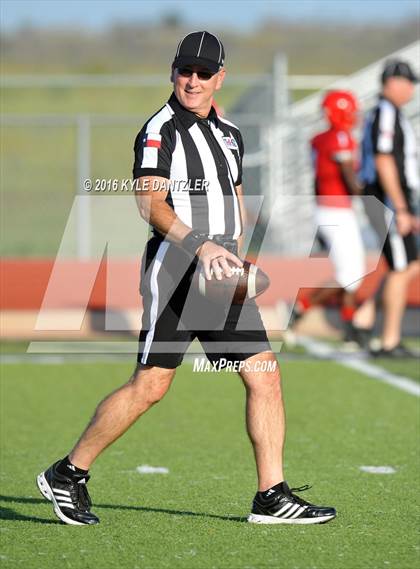 Thumbnail 2 in Hirschi @ Sanger photogallery.