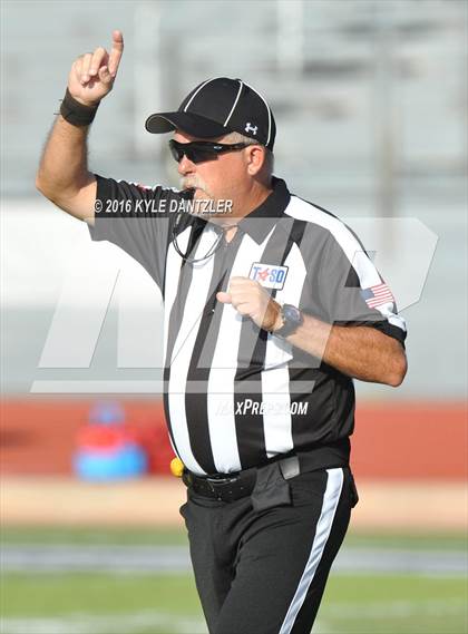 Thumbnail 3 in Hirschi @ Sanger photogallery.
