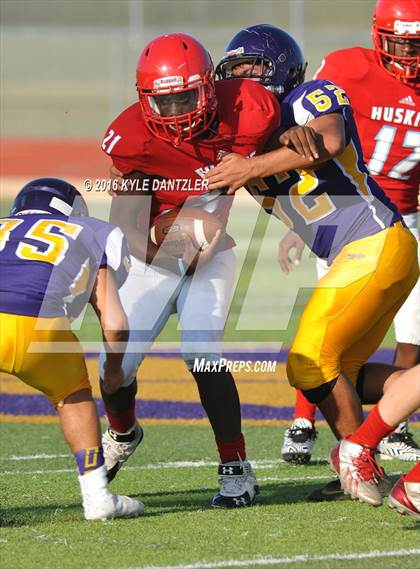 Thumbnail 3 in Hirschi @ Sanger photogallery.