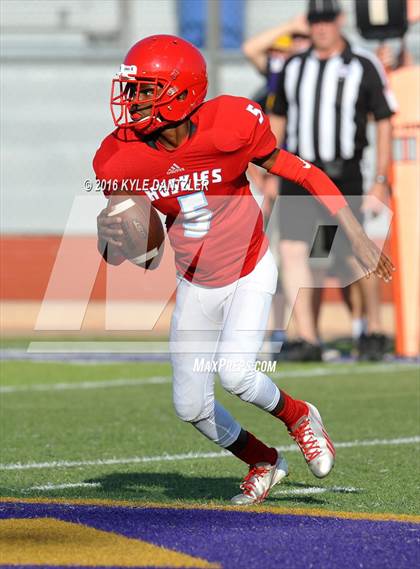 Thumbnail 3 in Hirschi @ Sanger photogallery.