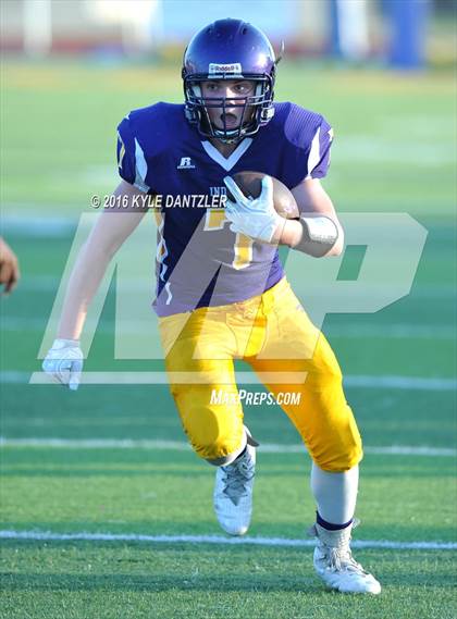 Thumbnail 2 in Hirschi @ Sanger photogallery.
