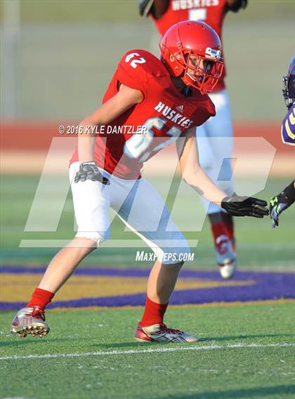 Thumbnail 2 in Hirschi @ Sanger photogallery.