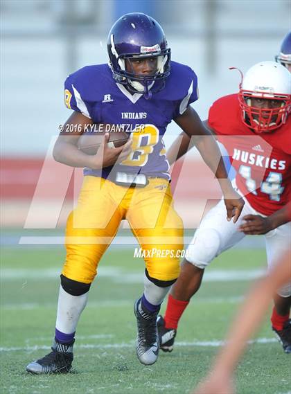 Thumbnail 3 in Hirschi @ Sanger photogallery.