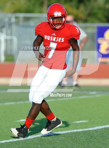 Thumbnail 3 in Hirschi @ Sanger photogallery.