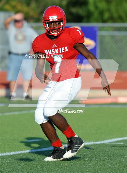 Thumbnail 2 in Hirschi @ Sanger photogallery.