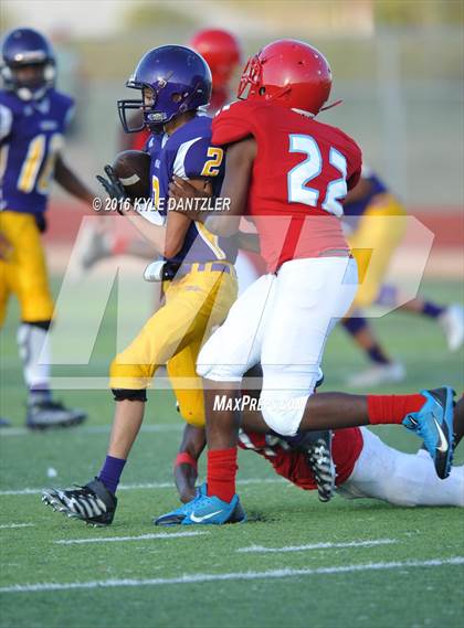 Thumbnail 2 in Hirschi @ Sanger photogallery.