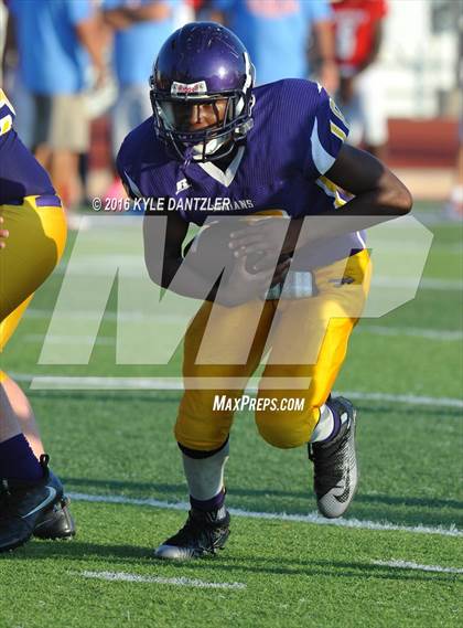 Thumbnail 2 in Hirschi @ Sanger photogallery.