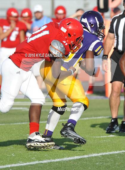 Thumbnail 2 in Hirschi @ Sanger photogallery.