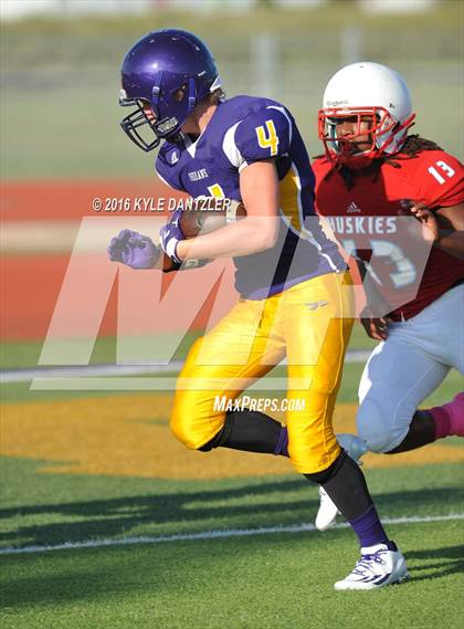 Thumbnail 2 in Hirschi @ Sanger photogallery.