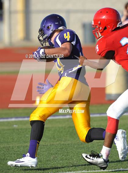 Thumbnail 3 in Hirschi @ Sanger photogallery.