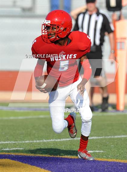 Thumbnail 1 in Hirschi @ Sanger photogallery.