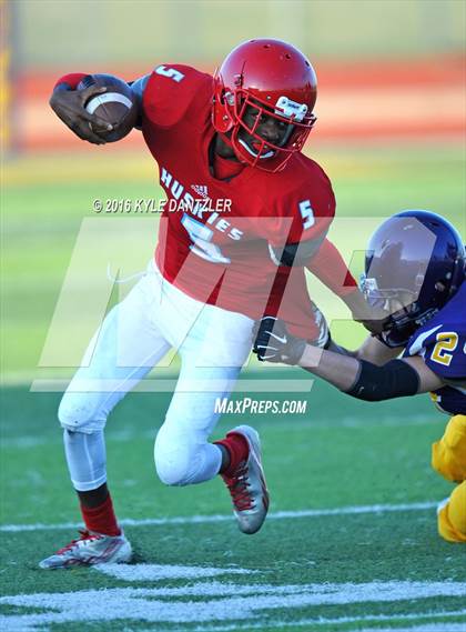 Thumbnail 2 in Hirschi @ Sanger photogallery.