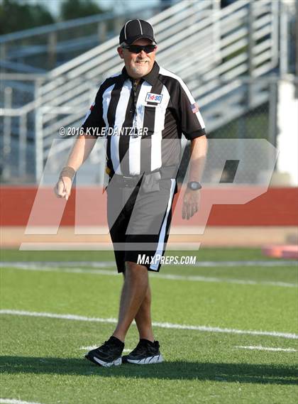 Thumbnail 2 in Hirschi @ Sanger photogallery.